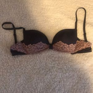 Adorable Gray and Pink bra.